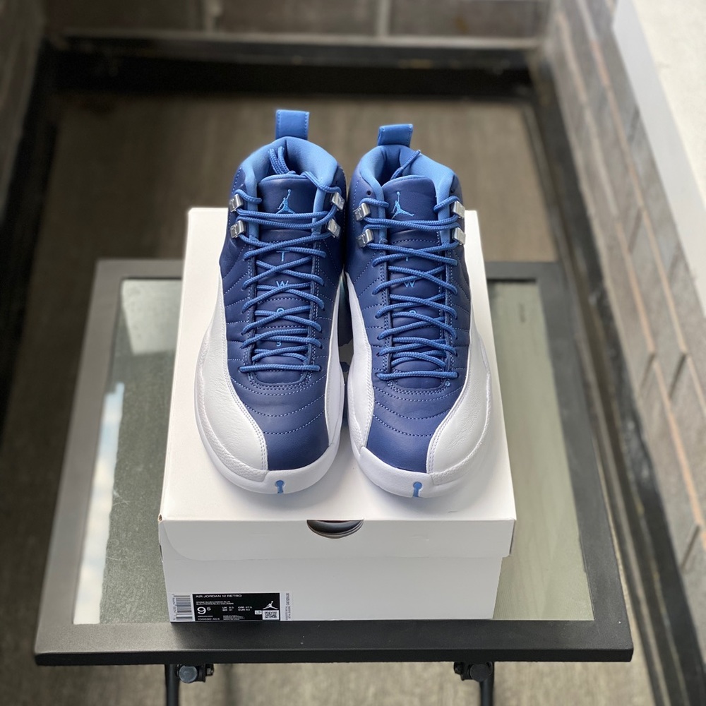 Jordan 12 Retro Indigo